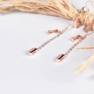 LINNEA ROSE QUARTZ EARRINGS